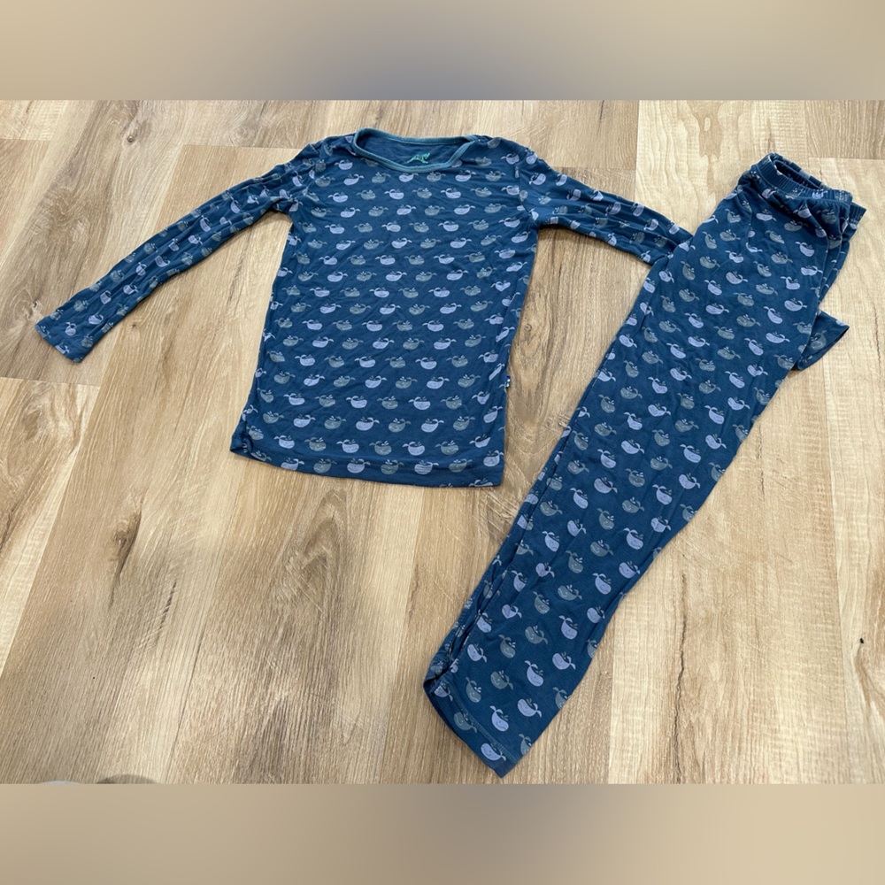 Kickee pants tiny whales bamboo pj set